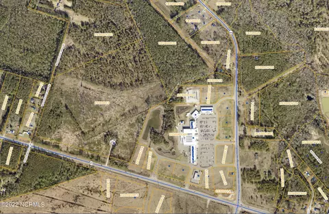 3190 Southport Supply Rd SE, Bolivia, NC 28422