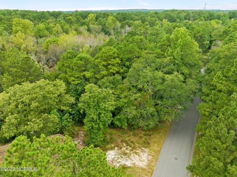 5 Bedford Cir, Pinehurst, NC 28374