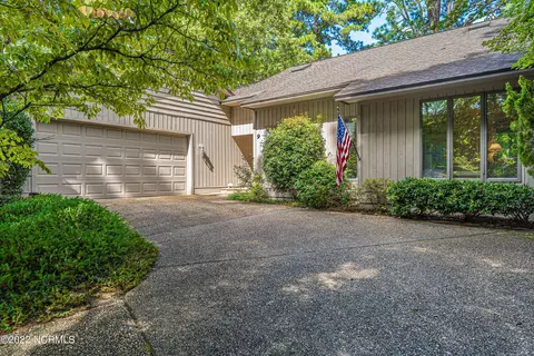 9 E Quail Lake Rd, Pinehurst, NC 28374 photo 1