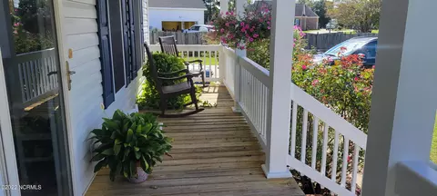 202 Circle St, Washington, NC 27889 photo 4