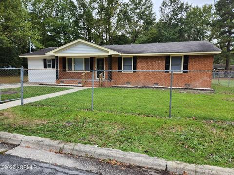 104 Woodside Rd, Greenville, NC 27834