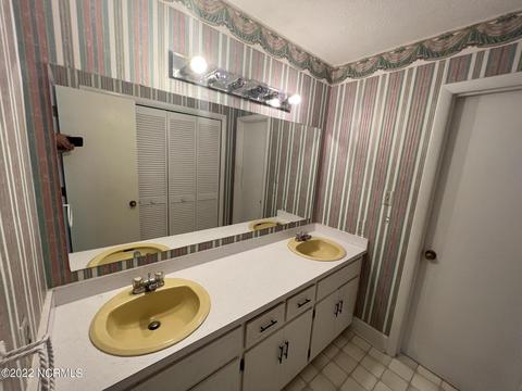 111 S Wright St, Raeford, NC 28376 photo 25