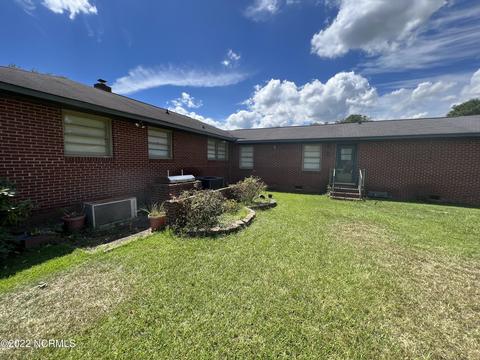 111 S Wright St, Raeford, NC 28376 photo 9