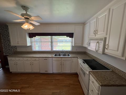 111 S Wright St, Raeford, NC 28376 photo 14