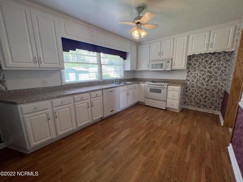 111 S Wright St, Raeford, NC 28376 photo 17