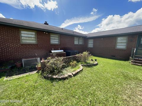 111 S Wright St, Raeford, NC 28376 photo 7