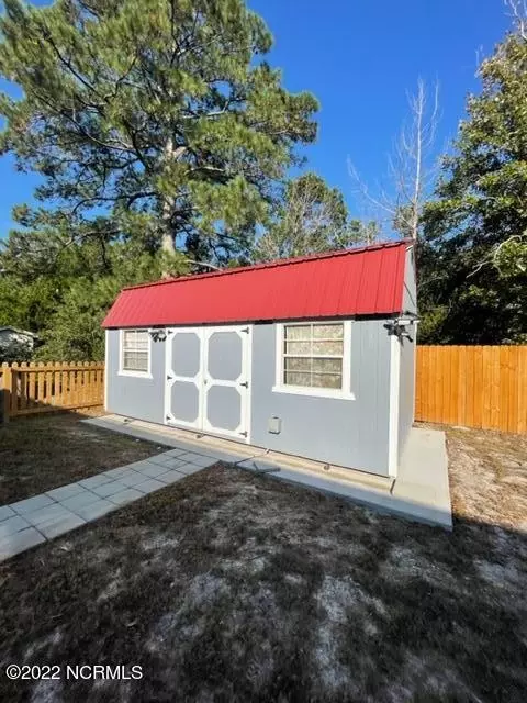 107 Colbert Ln, Hampstead, NC 28443 photo 13