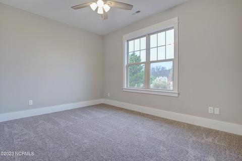 162 Windsor Ct, Hampstead, NC 28443 photo 15