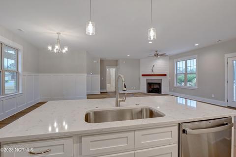 162 Windsor Ct, Hampstead, NC 28443 photo 7
