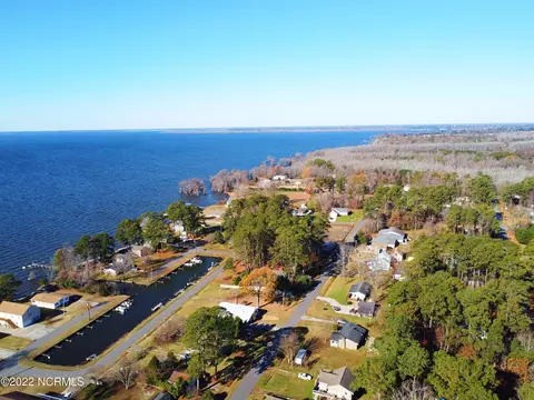413 Seaview Dr, Edenton, NC 27932 photo 1