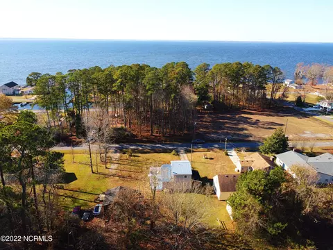 413 Seaview Dr, Edenton, NC 27932 photo 2