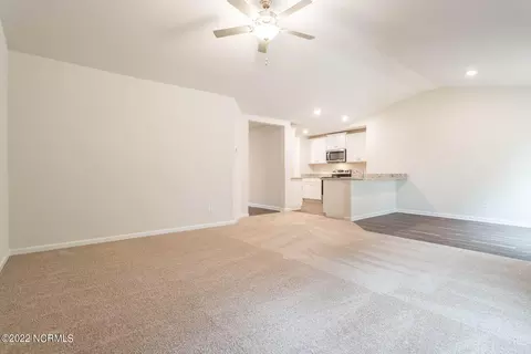 233 Priscilla Pl, Hampstead, NC 28443 photo 4