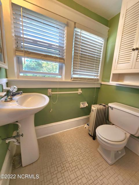 105 E Watson St, Windsor, NC 27983 photo 22