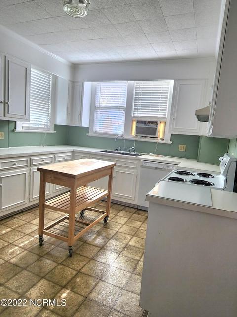 105 E Watson St, Windsor, NC 27983 photo 5