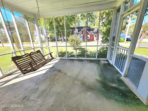 105 E Watson St, Windsor, NC 27983 photo 11