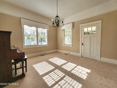105 E Watson St, Windsor, NC 27983 photo 9