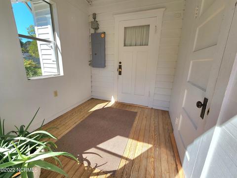 105 E Watson St, Windsor, NC 27983 photo 3