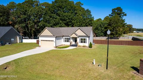 18 Watersedge Ln, Smithfield, NC 27577 photo 1
