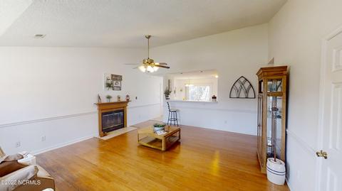 306 Foxridge Ln, Hubert, NC 28539 photo 8