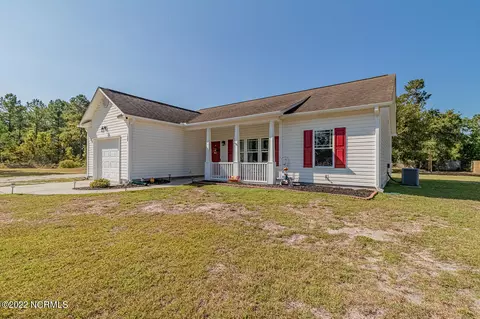 122 Boysenberry Fields Rd, Maple Hill, NC 28454 photo 3