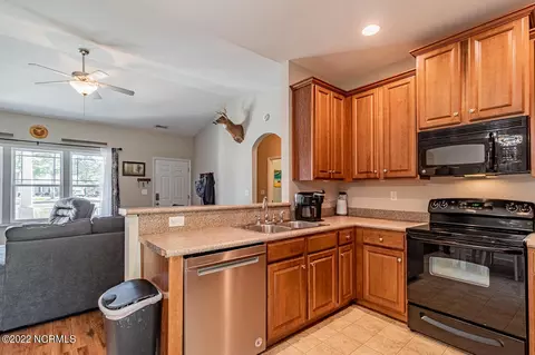 122 Boysenberry Fields Rd, Maple Hill, NC 28454 photo 12
