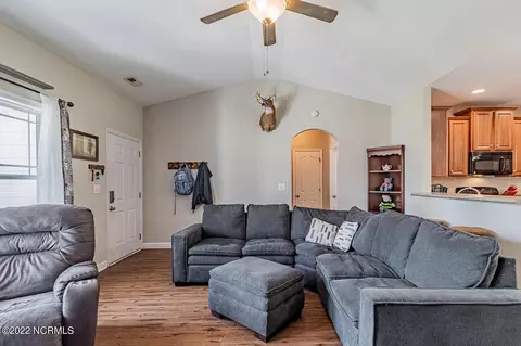 122 Boysenberry Fields Rd, Maple Hill, NC 28454 photo 11
