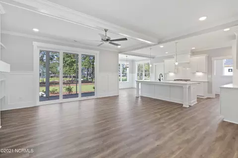 214 Hampton Ct, Hampstead, NC 28443 photo 6