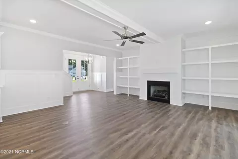 214 Hampton Ct, Hampstead, NC 28443 photo 7