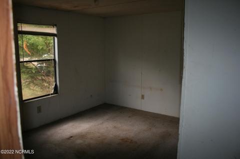 118 Elizabeth Dr E, Hubert, NC 28539 photo 4