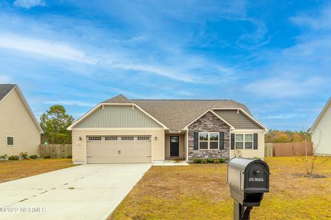 121 Sonia Dr, Hubert, NC 28539 photo 1