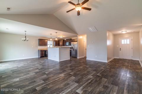 121 Sonia Dr, Hubert, NC 28539 photo 9
