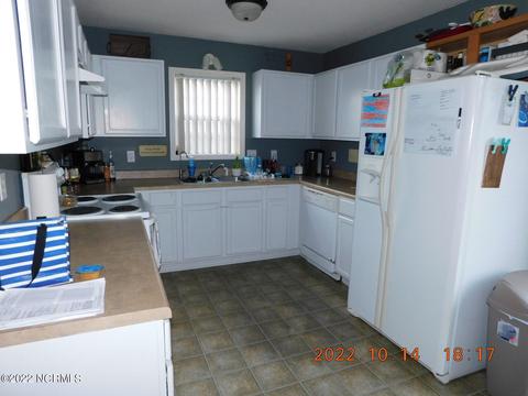 110 Spain Dr, Hubert, NC 28539 photo 8