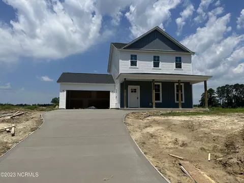 74 Cindy Rd, Richlands, NC 28574