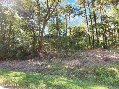 1228 Sans Souci Rd, Windsor, NC 27983