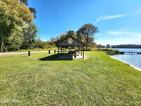1230 Sans Souci Rd, Windsor, NC 27983 photo 5