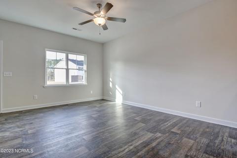 101 Jaydn Dr E, Jacksonville, NC 28546 photo 5