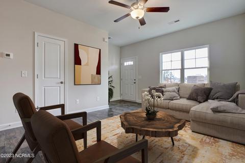 101 Jaydn Dr E, Jacksonville, NC 28546 photo 6