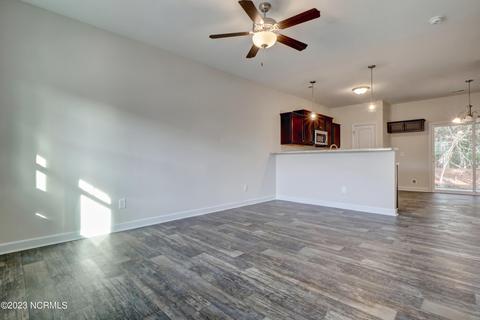 101 Jaydn Dr E, Jacksonville, NC 28546 photo 4
