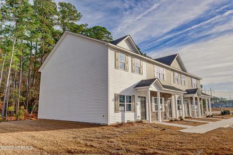 101 Jaydn Dr E, Jacksonville, NC 28546 photo 2