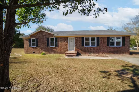 100 Rosemont Ave, Hamlet, NC 28345 photo 2