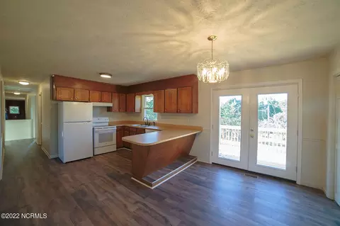 100 Rosemont Ave, Hamlet, NC 28345 photo 10