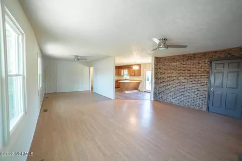 100 Rosemont Ave, Hamlet, NC 28345 photo 6