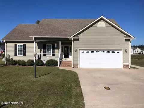 160 Eureka Ave, Washington, NC 27889 photo 3