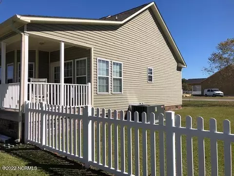 160 Eureka Ave, Washington, NC 27889 photo 11