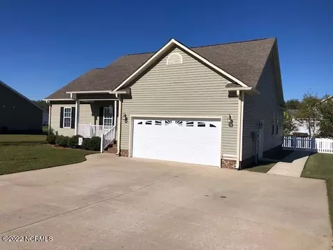 160 Eureka Ave, Washington, NC 27889 photo 4