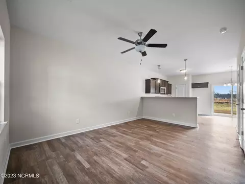 104 Jaydn Dr E, Jacksonville, NC 28546 photo 15