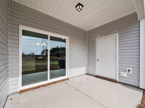 104 Jaydn Dr E, Jacksonville, NC 28546 photo 8