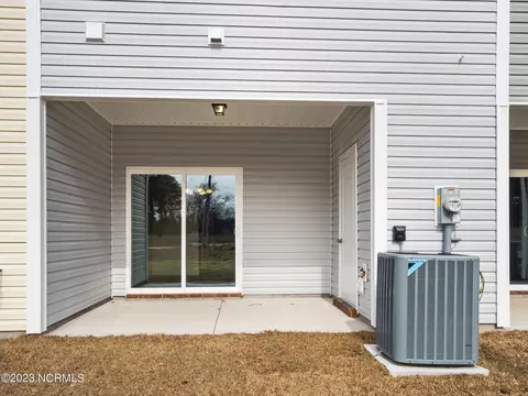 104 Jaydn Dr E, Jacksonville, NC 28546 photo 7