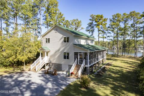 777 Fork Point Rd, Oriental, NC 28571 photo 2