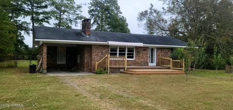 1044 S Creek Rd, Aurora, NC 27806